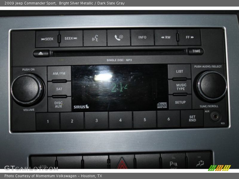 Bright Silver Metallic / Dark Slate Gray 2009 Jeep Commander Sport