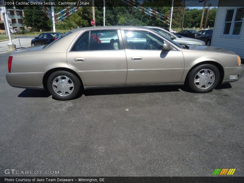 Cashmere / Shale 2004 Cadillac DeVille Sedan