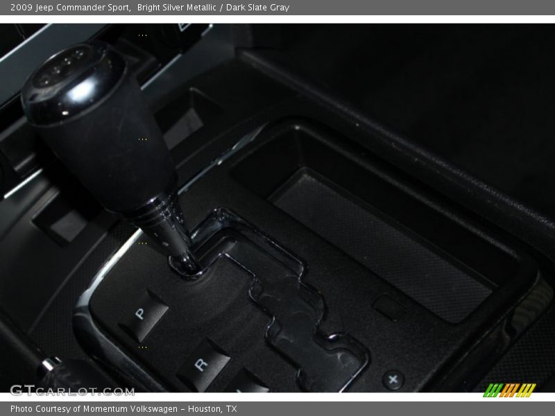 Bright Silver Metallic / Dark Slate Gray 2009 Jeep Commander Sport