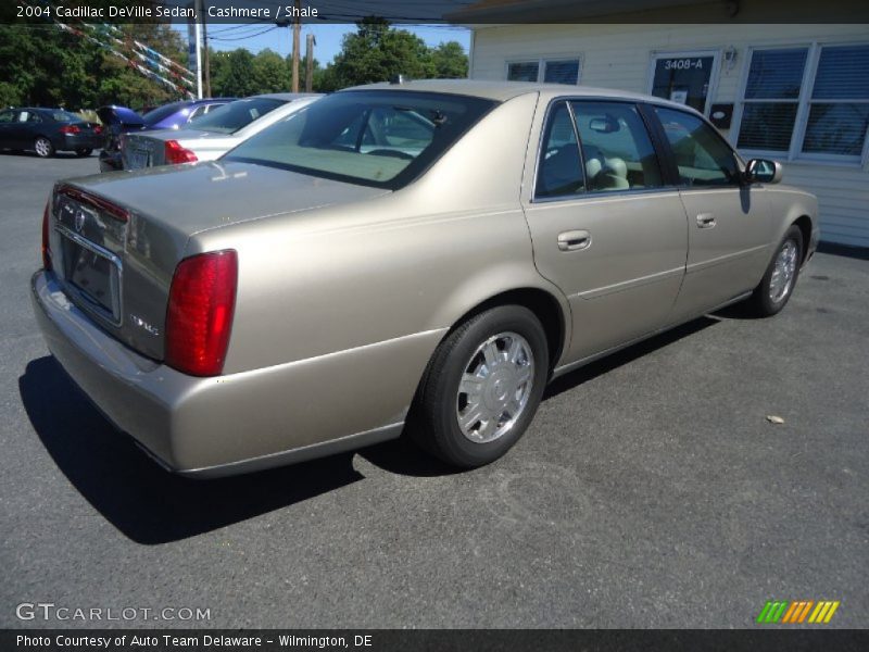 Cashmere / Shale 2004 Cadillac DeVille Sedan