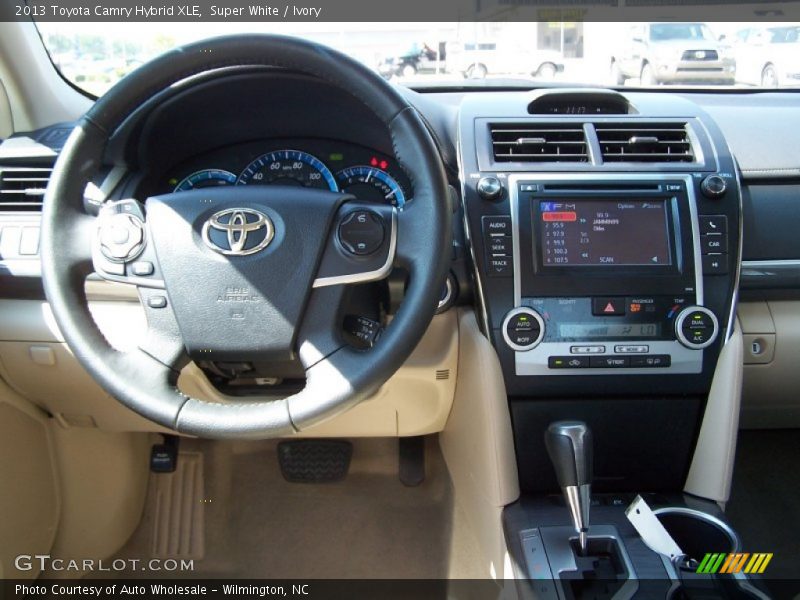 Super White / Ivory 2013 Toyota Camry Hybrid XLE