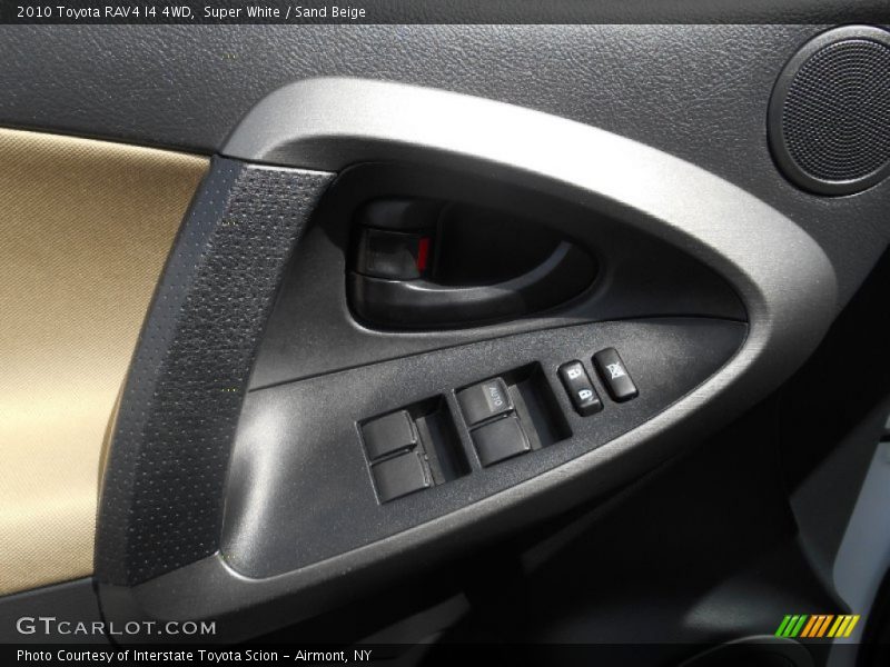 Super White / Sand Beige 2010 Toyota RAV4 I4 4WD