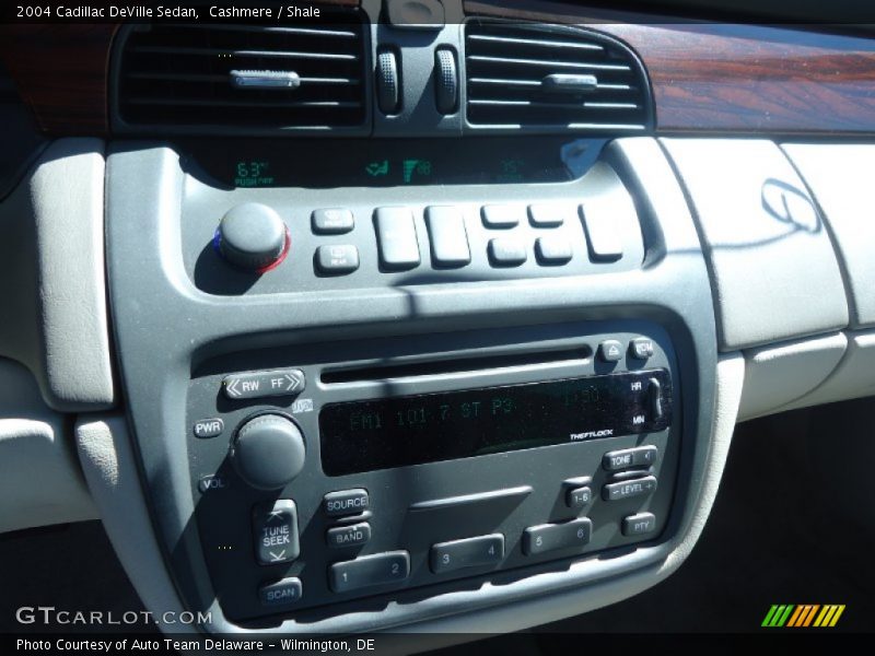 Cashmere / Shale 2004 Cadillac DeVille Sedan