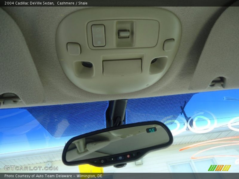 Cashmere / Shale 2004 Cadillac DeVille Sedan