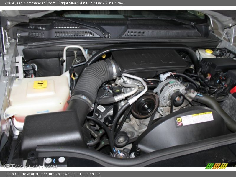 Bright Silver Metallic / Dark Slate Gray 2009 Jeep Commander Sport