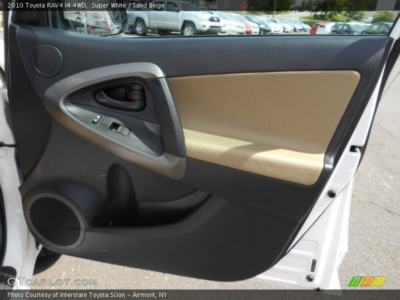 Super White / Sand Beige 2010 Toyota RAV4 I4 4WD