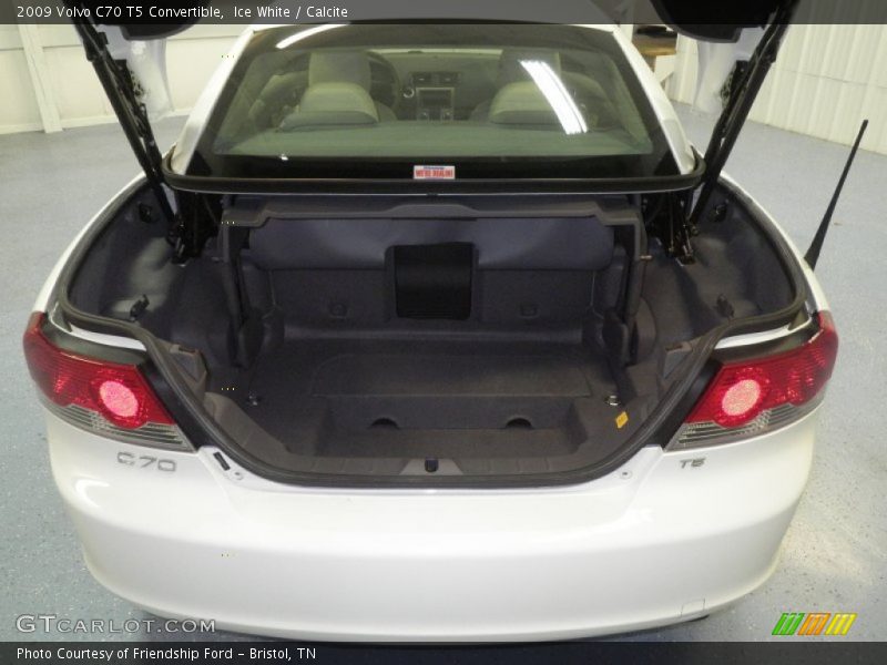 Ice White / Calcite 2009 Volvo C70 T5 Convertible
