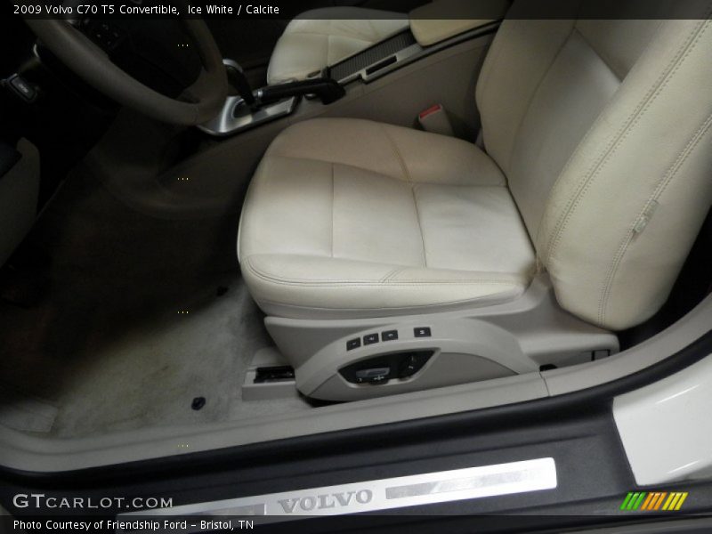 Ice White / Calcite 2009 Volvo C70 T5 Convertible