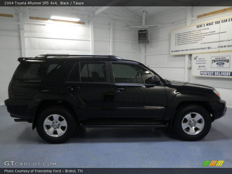 Black / Taupe 2004 Toyota 4Runner SR5 4x4