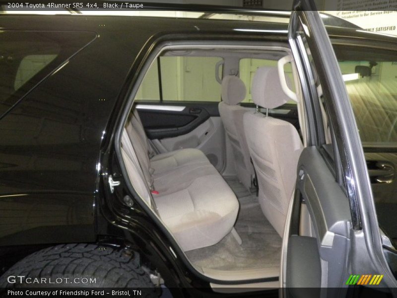 Black / Taupe 2004 Toyota 4Runner SR5 4x4