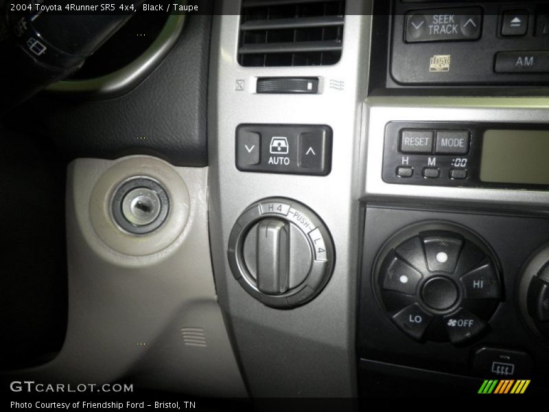 Black / Taupe 2004 Toyota 4Runner SR5 4x4