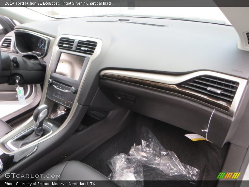 Ingot Silver / Charcoal Black 2014 Ford Fusion SE EcoBoost