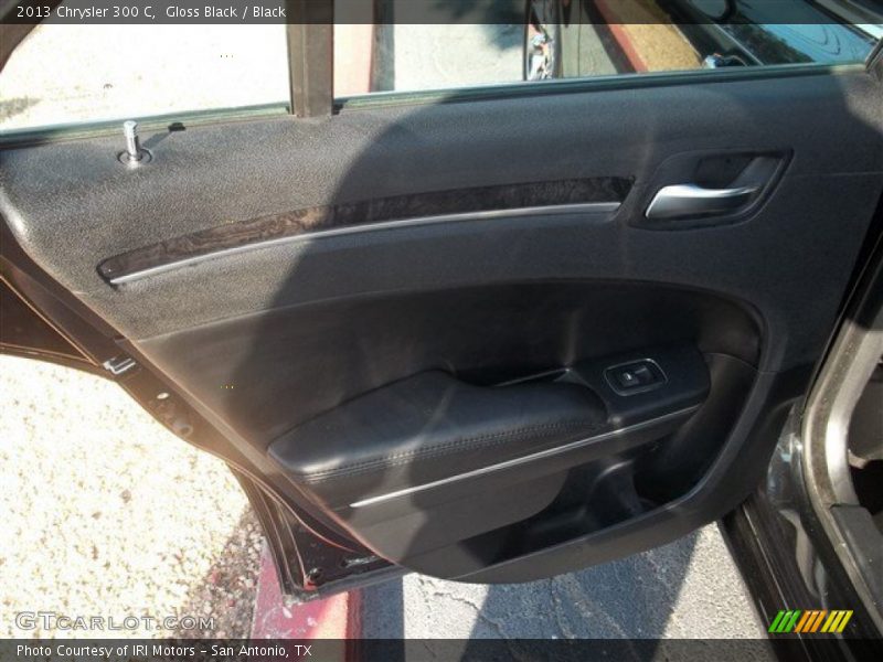 Gloss Black / Black 2013 Chrysler 300 C