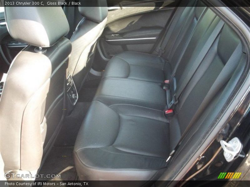 Gloss Black / Black 2013 Chrysler 300 C