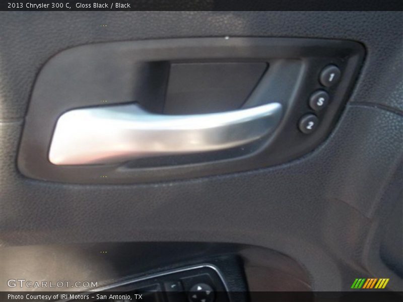 Gloss Black / Black 2013 Chrysler 300 C