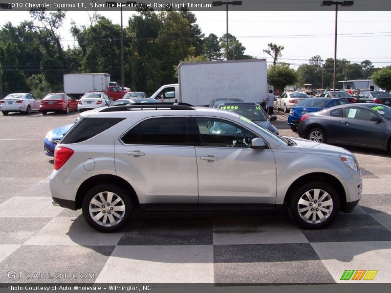 Silver Ice Metallic / Jet Black/Light Titanium 2010 Chevrolet Equinox LT