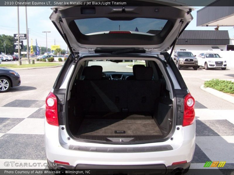 Silver Ice Metallic / Jet Black/Light Titanium 2010 Chevrolet Equinox LT