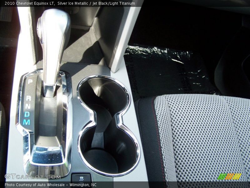 Silver Ice Metallic / Jet Black/Light Titanium 2010 Chevrolet Equinox LT