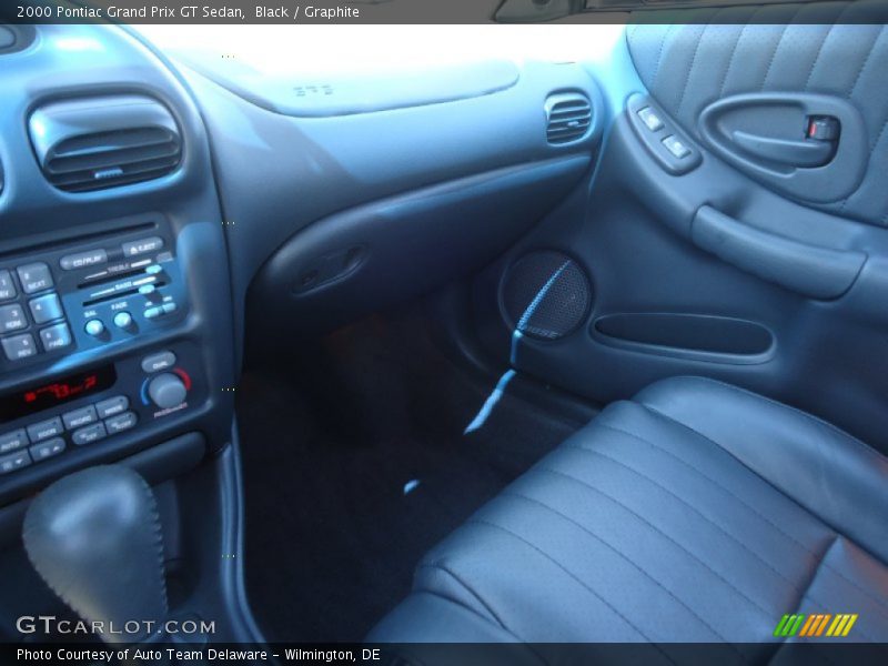 Black / Graphite 2000 Pontiac Grand Prix GT Sedan