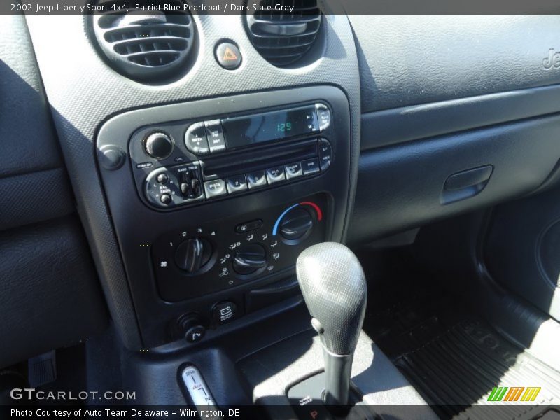 Patriot Blue Pearlcoat / Dark Slate Gray 2002 Jeep Liberty Sport 4x4