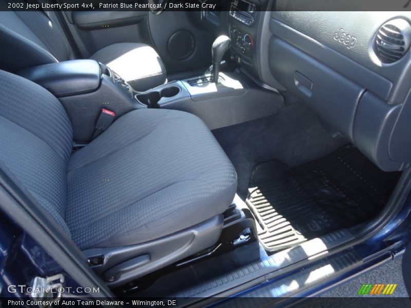 Patriot Blue Pearlcoat / Dark Slate Gray 2002 Jeep Liberty Sport 4x4