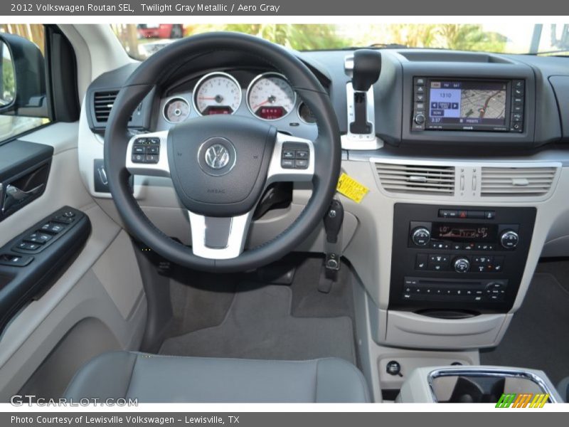 Twilight Gray Metallic / Aero Gray 2012 Volkswagen Routan SEL