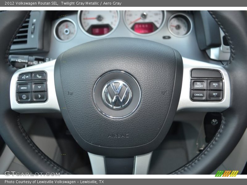Twilight Gray Metallic / Aero Gray 2012 Volkswagen Routan SEL