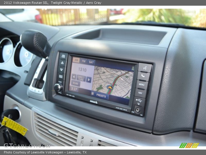 Twilight Gray Metallic / Aero Gray 2012 Volkswagen Routan SEL