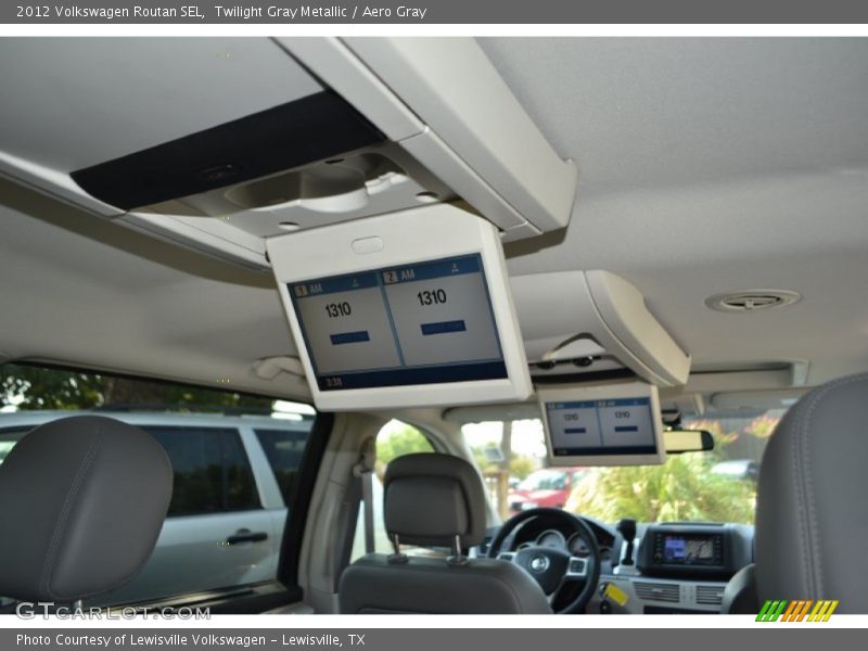 Twilight Gray Metallic / Aero Gray 2012 Volkswagen Routan SEL
