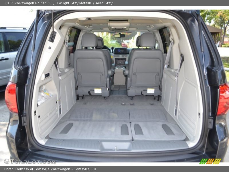 Twilight Gray Metallic / Aero Gray 2012 Volkswagen Routan SEL