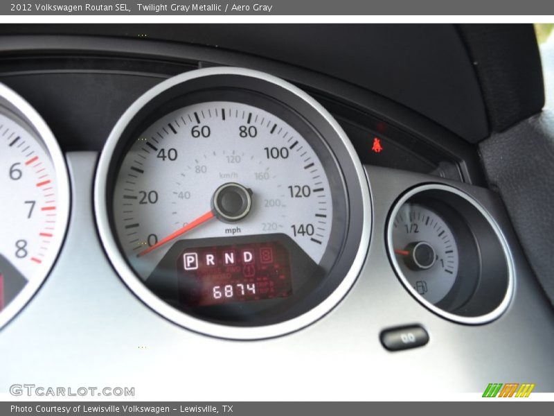Twilight Gray Metallic / Aero Gray 2012 Volkswagen Routan SEL