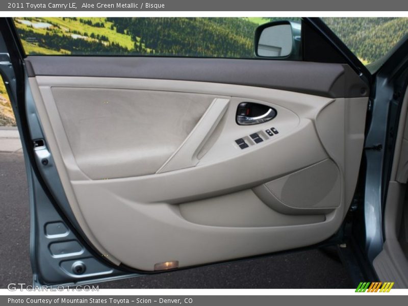 Aloe Green Metallic / Bisque 2011 Toyota Camry LE