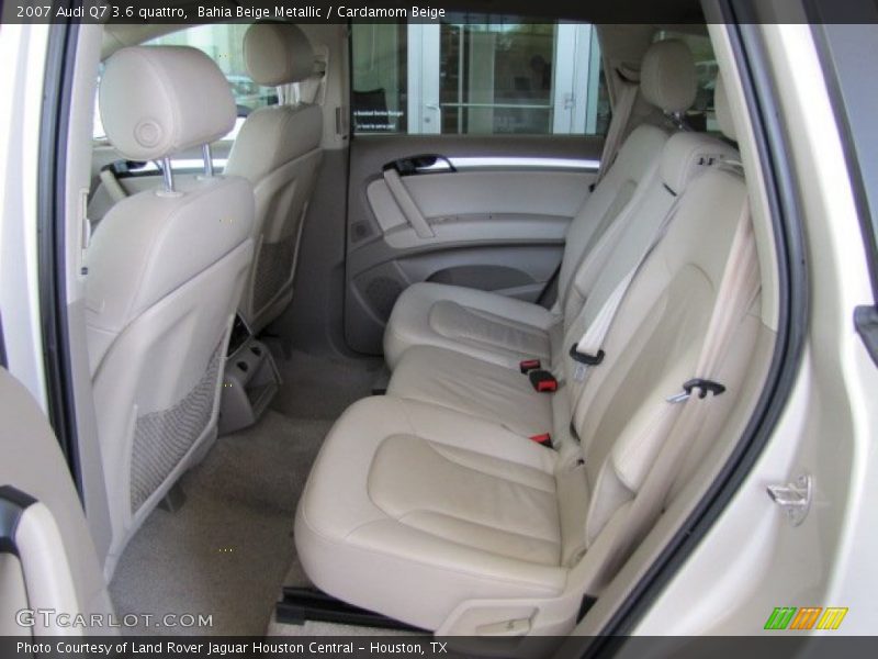 Rear Seat of 2007 Q7 3.6 quattro