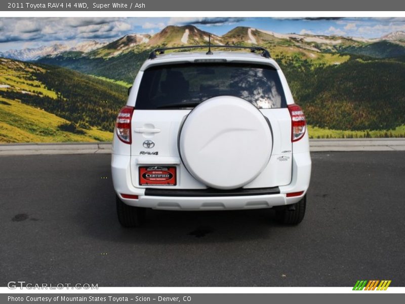 Super White / Ash 2011 Toyota RAV4 I4 4WD