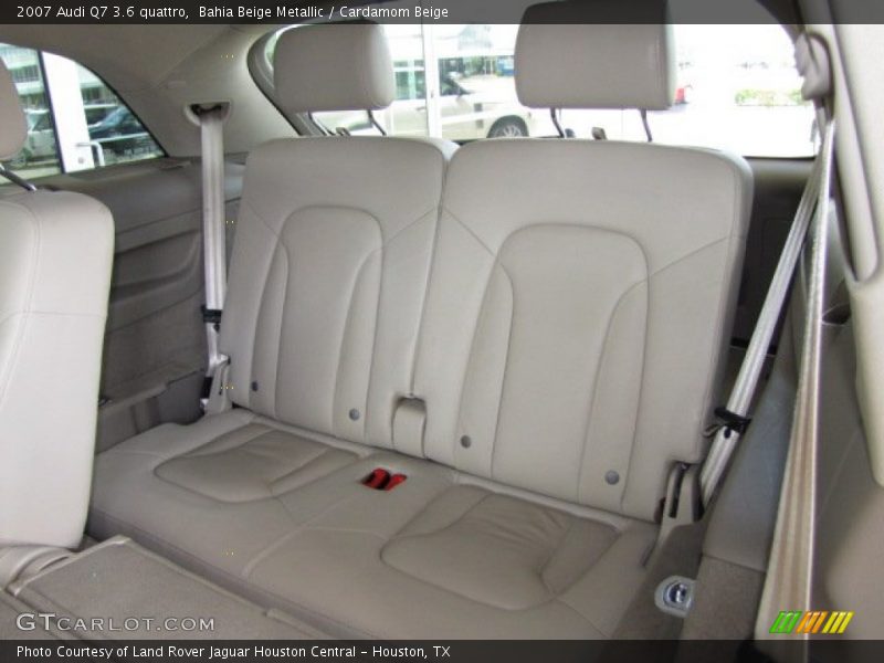 Rear Seat of 2007 Q7 3.6 quattro