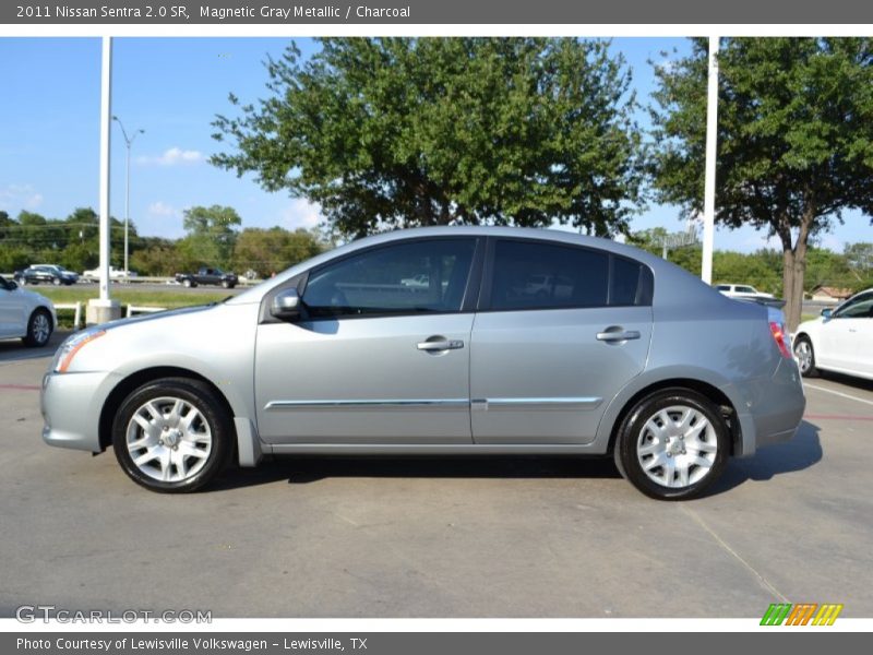 Magnetic Gray Metallic / Charcoal 2011 Nissan Sentra 2.0 SR