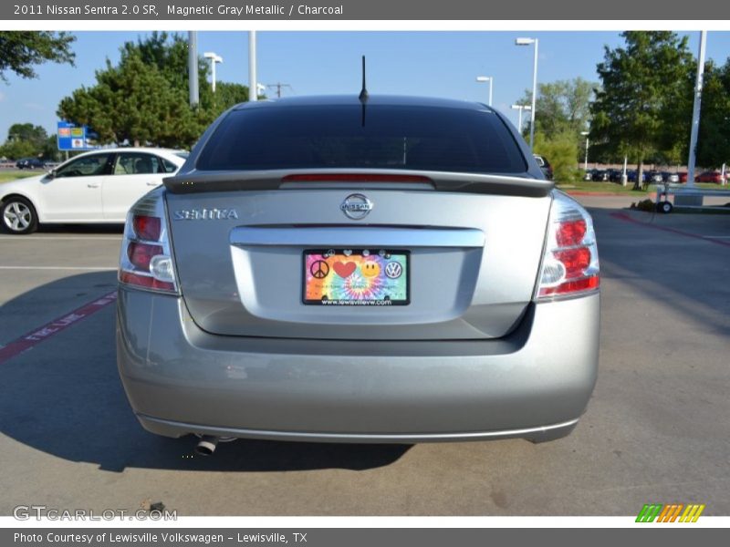 Magnetic Gray Metallic / Charcoal 2011 Nissan Sentra 2.0 SR