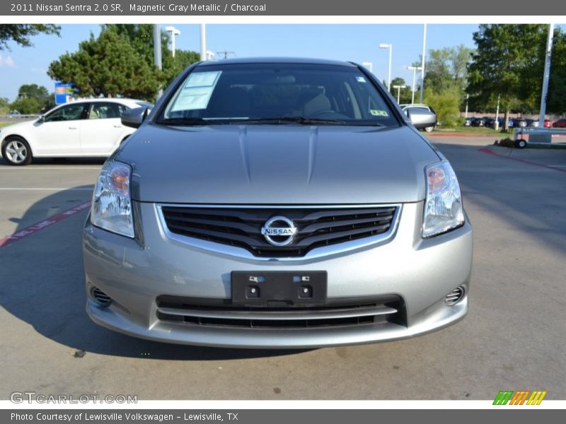 Magnetic Gray Metallic / Charcoal 2011 Nissan Sentra 2.0 SR