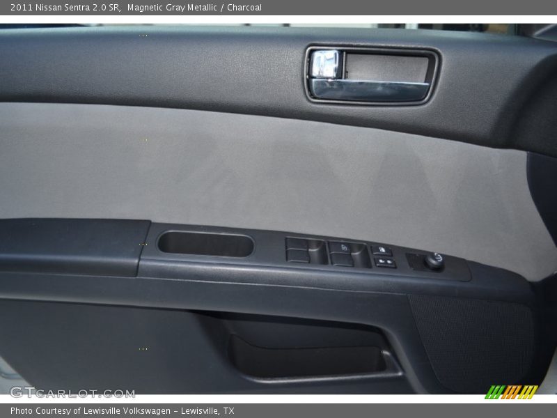 Magnetic Gray Metallic / Charcoal 2011 Nissan Sentra 2.0 SR
