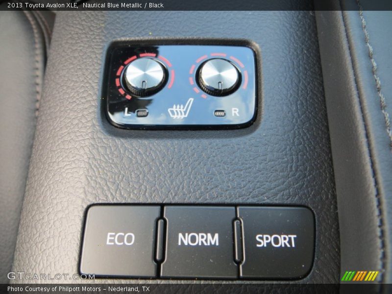 Nautical Blue Metallic / Black 2013 Toyota Avalon XLE