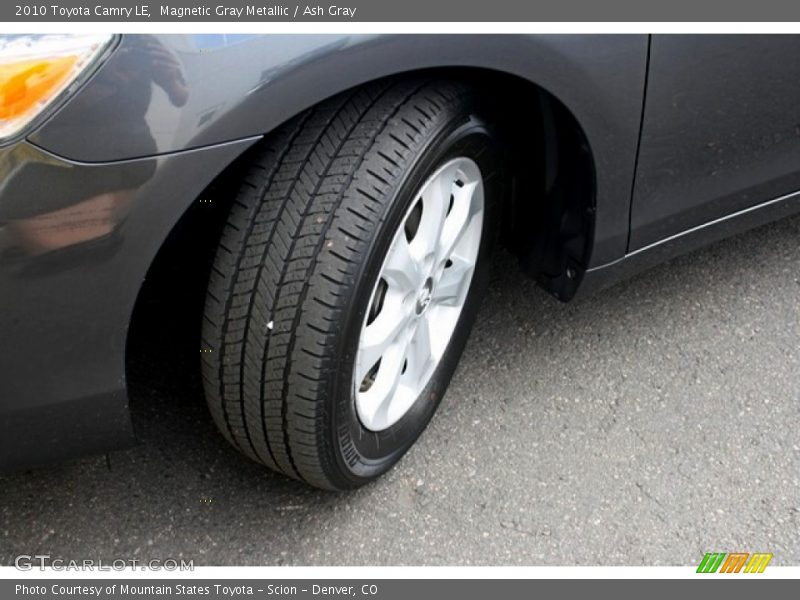 Magnetic Gray Metallic / Ash Gray 2010 Toyota Camry LE