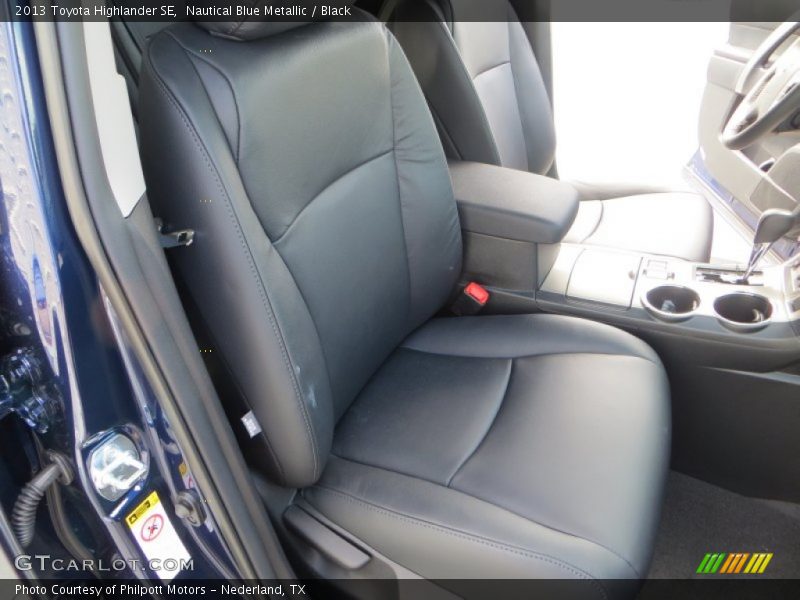Nautical Blue Metallic / Black 2013 Toyota Highlander SE