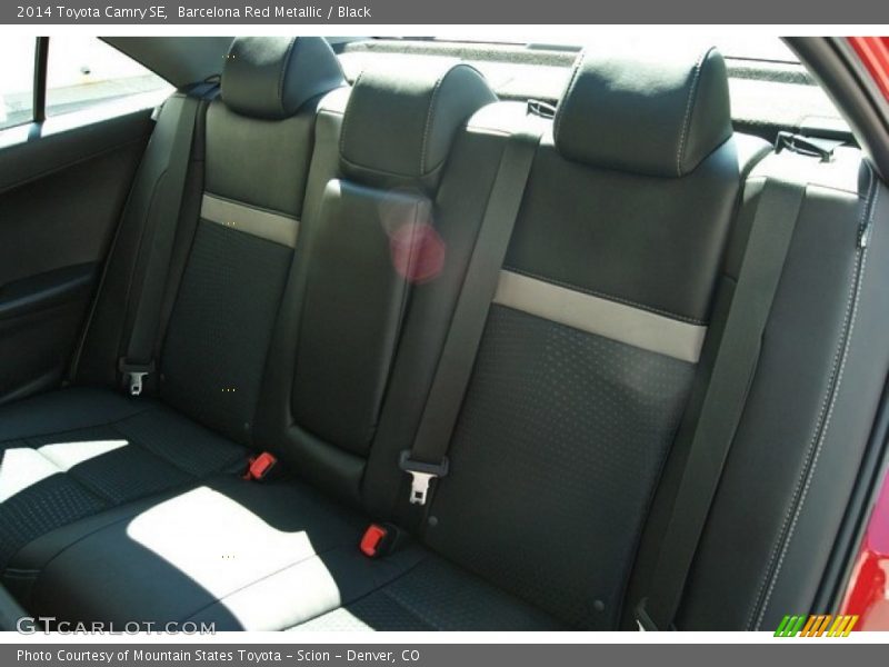 Barcelona Red Metallic / Black 2014 Toyota Camry SE