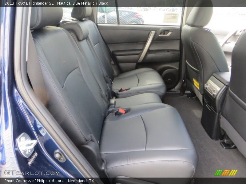 Nautical Blue Metallic / Black 2013 Toyota Highlander SE