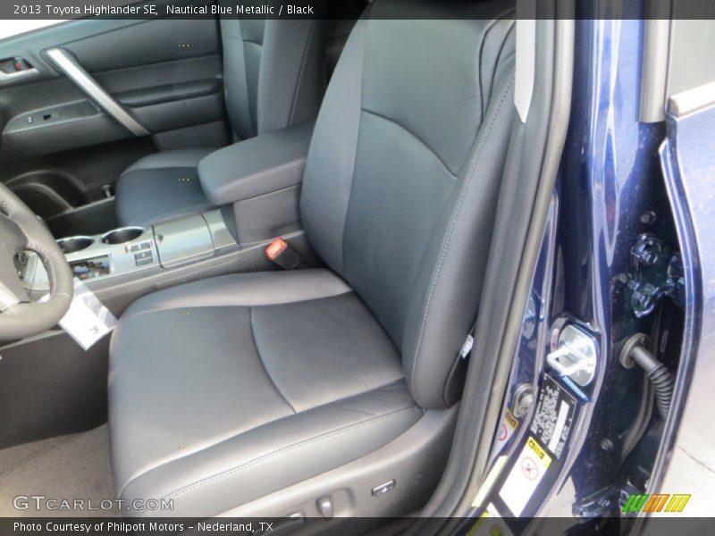 Nautical Blue Metallic / Black 2013 Toyota Highlander SE