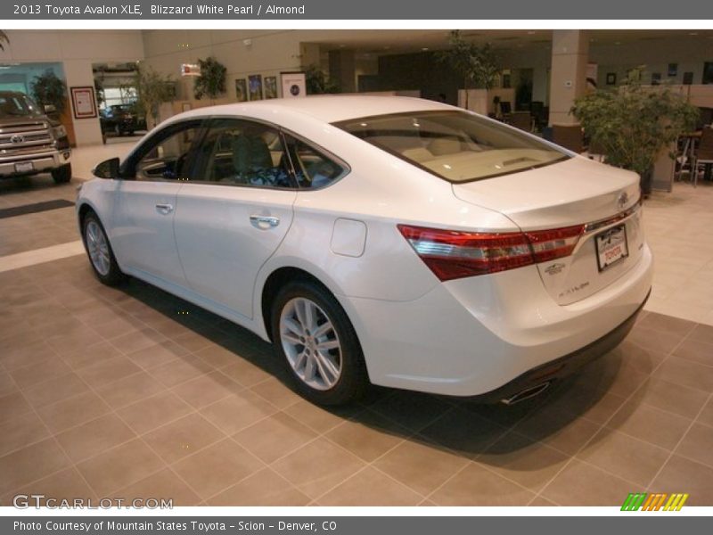 Blizzard White Pearl / Almond 2013 Toyota Avalon XLE