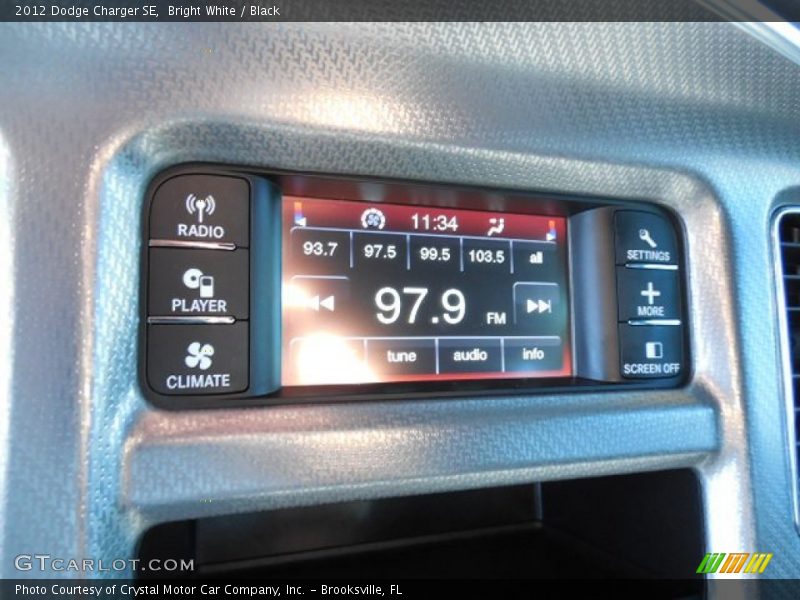 Bright White / Black 2012 Dodge Charger SE