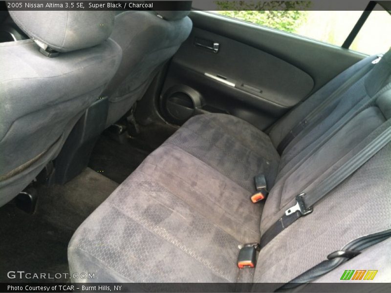 Super Black / Charcoal 2005 Nissan Altima 3.5 SE