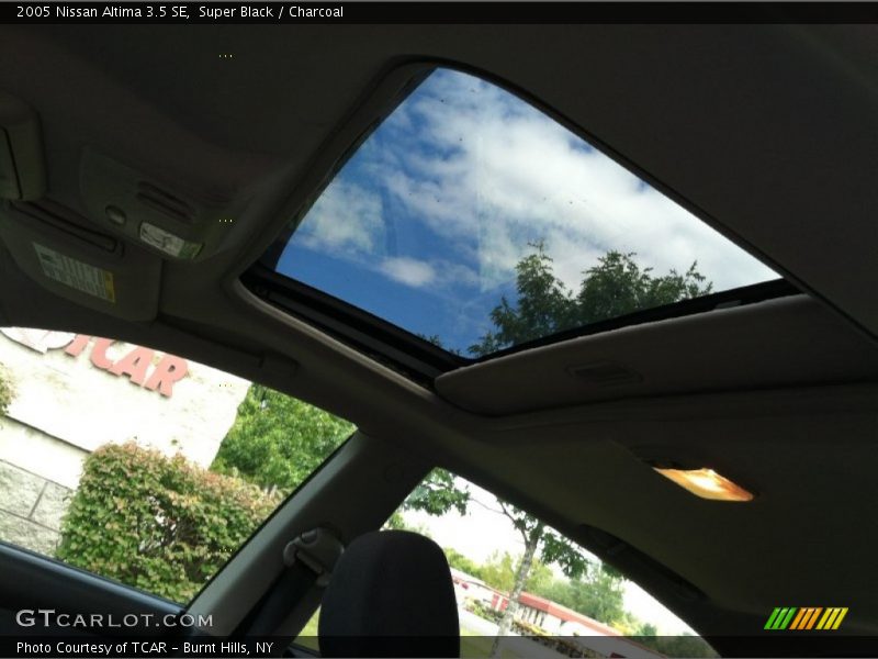 Super Black / Charcoal 2005 Nissan Altima 3.5 SE
