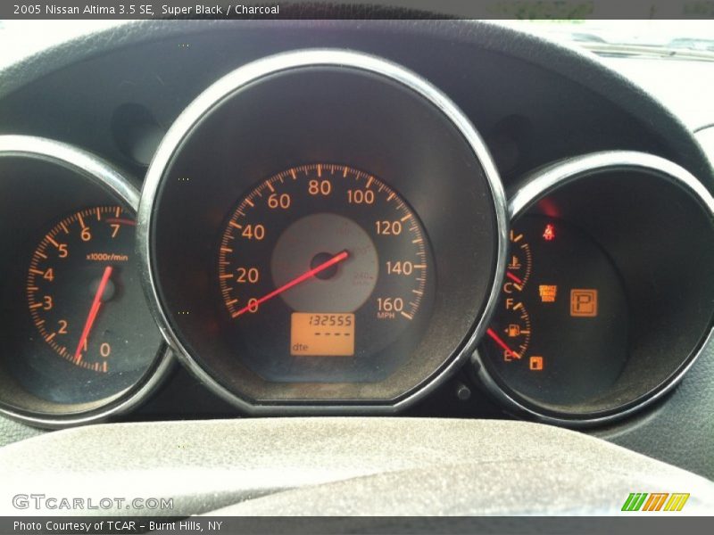 Super Black / Charcoal 2005 Nissan Altima 3.5 SE